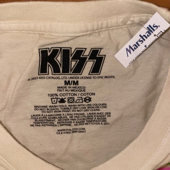 NWT KiSS Graphic Tshirt - Picture 2 of 3